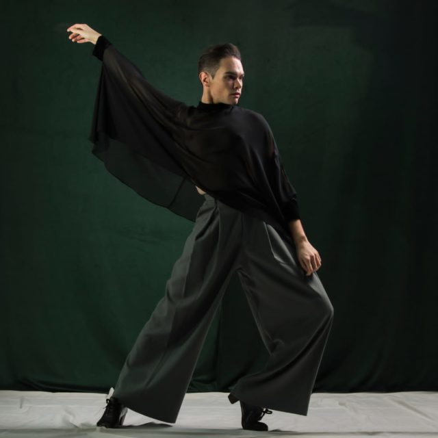 Christian Rubio.   Profesor de pre-danza, español y flamenco